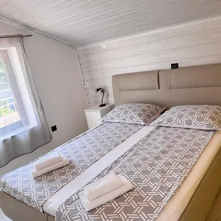 Apartment Pancur